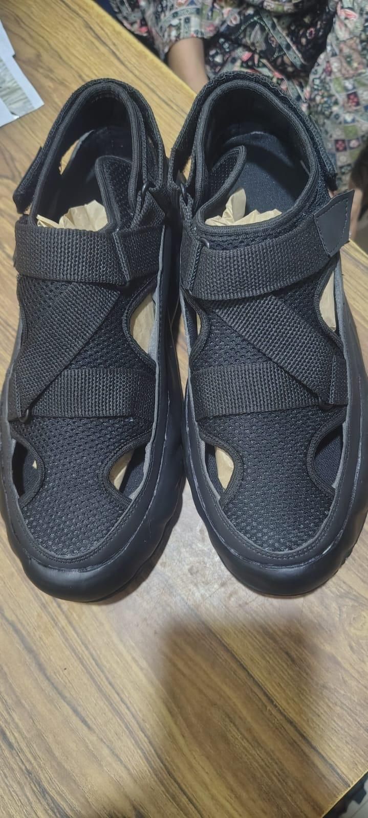 Men's Close Toe Breathable Sandals Black
